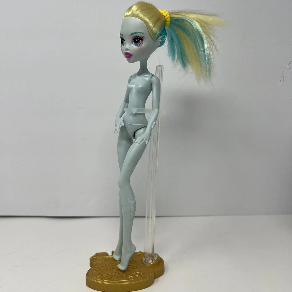 monster high item as